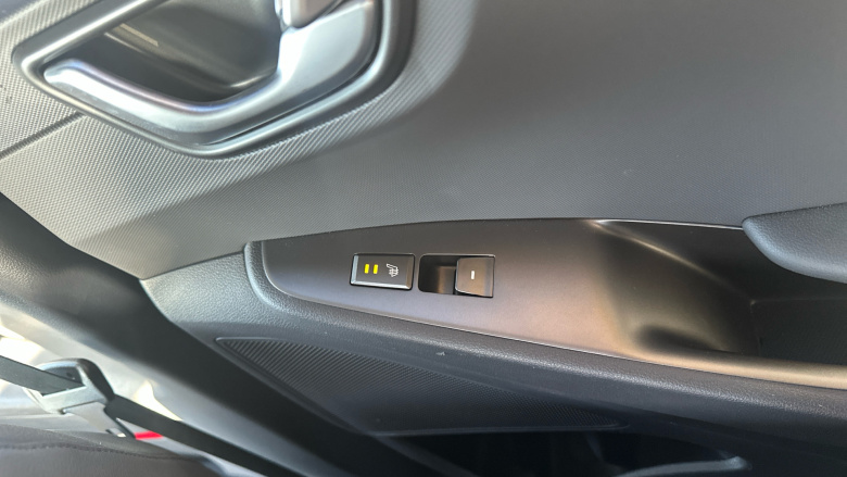 Hyundai IONIQ 1.6 GDi Hybrid Premium SE 5dr DCT Hybrid Hatchback